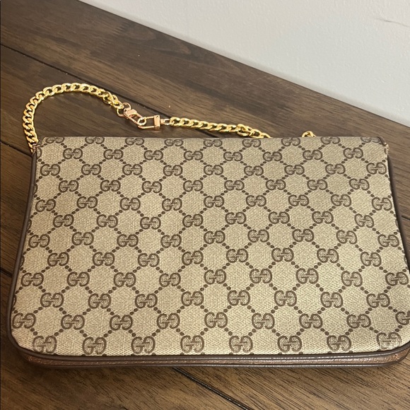 Gucci Tan and Gold Clutch Bag - Picture 2 of 11